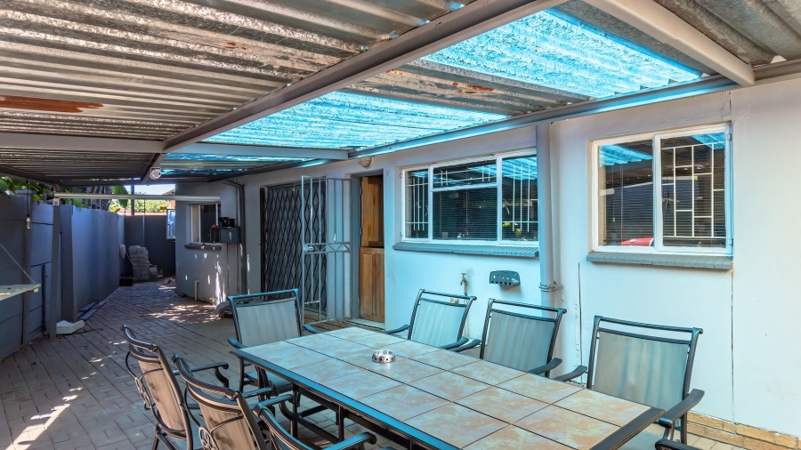 4 Bedroom Property for Sale in Bodorp North West
